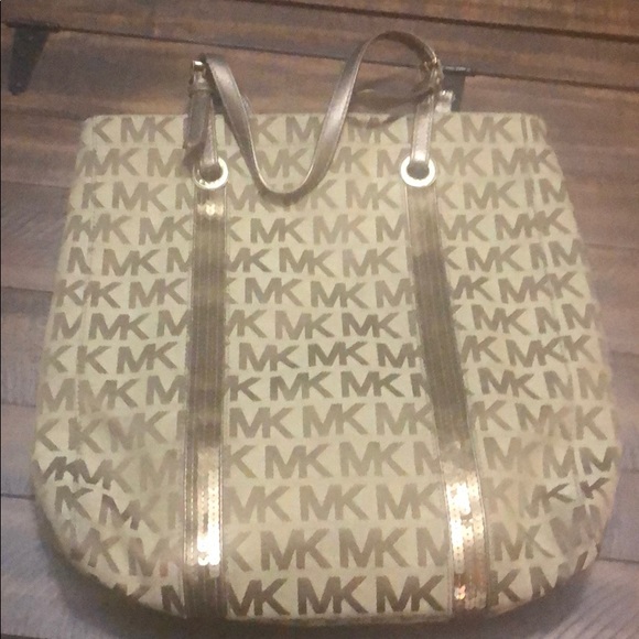 Micheal Kors bag - Picture 1 of 2